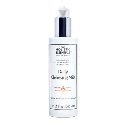 Daily Cleansing Milk | Holistic Essentials Europe